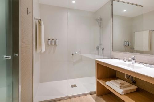 AC Hotel Diagonal LÂ´Illa - image 8