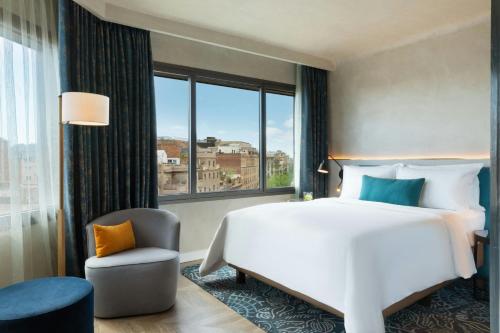 1 queen bed