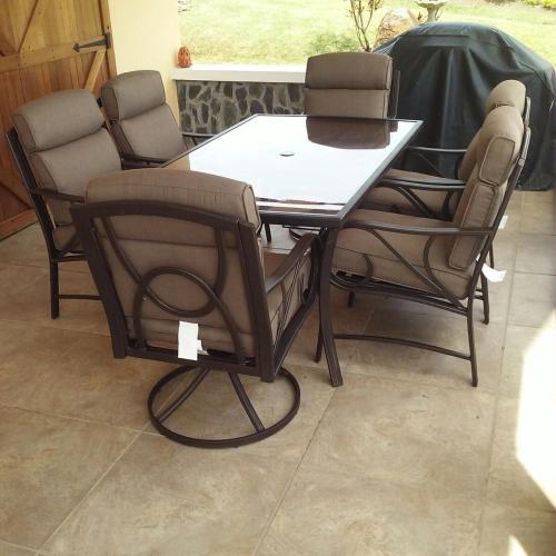 บริการและสิ่งอำนวยความสะดวก, The General's Place Lambeau, Tobago in ซิกนัลฮิลล์