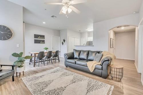 Luxury King Beds Pool Gym - Near Hill Afb - Utah