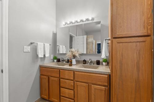 Central West End WashU BJC St Louis Children's Hospital Forest Park 3br Euphoria