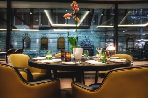 مطعم, Courtyard by Marriott Belgrade City Center in بلغراد