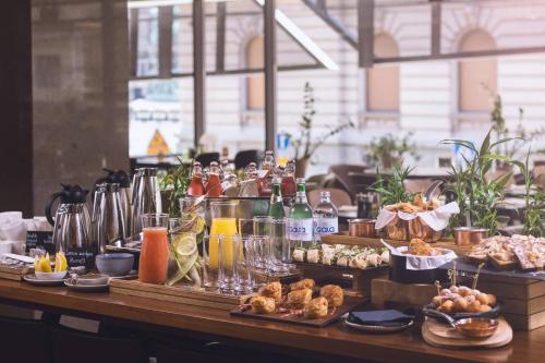 Courtyard by Marriott Belgrade City Center - image 11