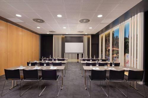 Four Points by Sheraton Barcelona Diagonal - image 12
