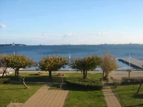 F1 Confortable avec Loggia à Balaruc-les-Bains - FR-1-680-44 - Location saisonnière - Balaruc-les-Bains