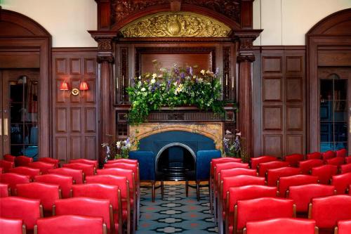 University Arms Autograph Collection - image 9