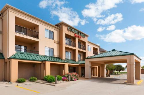 Courtyard by Marriott Bloomington Normal in Bloomington, USA