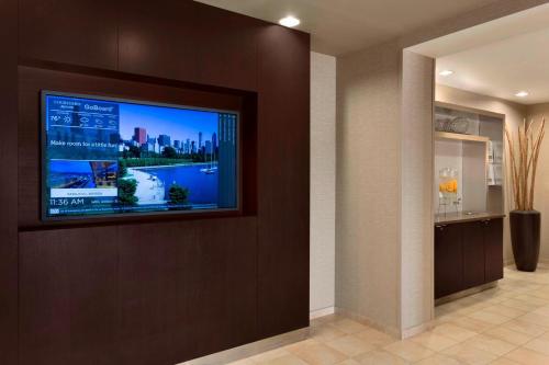 Courtyard by Marriott Bloomington Normal - image 2