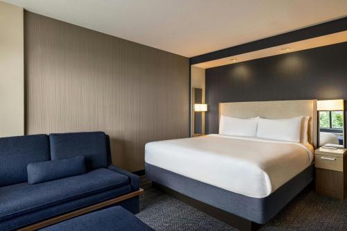 Courtyard by Marriott Wilkes-Barre Arena - image 9