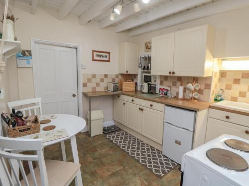 31 Outgang Road - image 14