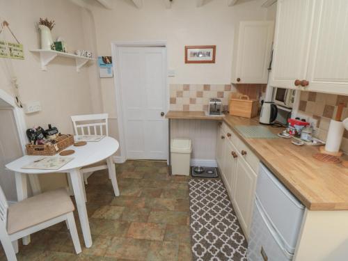 31 Outgang Road - image 11