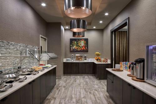 อาหารและเครื่องดื่ม, Charleston Kiawah Island/Andell Inn in เคียวาห์ไอส์แลนด์ (SC)