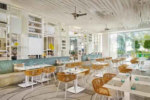 643121866 Paragraph Resort & Spa Shekvetili, Autograph Collection