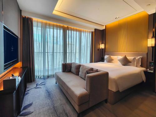 Kempinski Residences Guangzhou - Free shuttle between hotel and Exhibition Center during Canton Fair & Exhibitor registration Counter