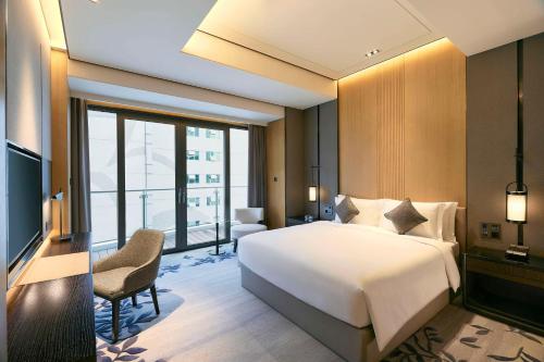 643122002 Kempinski Residences Guangzhou - Free shuttle between hotel and Exhibition Center during Canton Fair & Exhibitor registration Counter