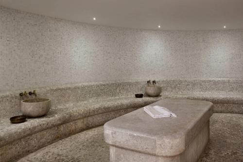 643122011 Paragraph Resort & Spa Shekvetili, Autograph Collection