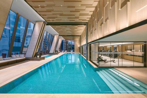 643122086 Kempinski Residences Guangzhou - Free shuttle between hotel and Exhibition Center during Canton Fair & Exhibitor registration Counter