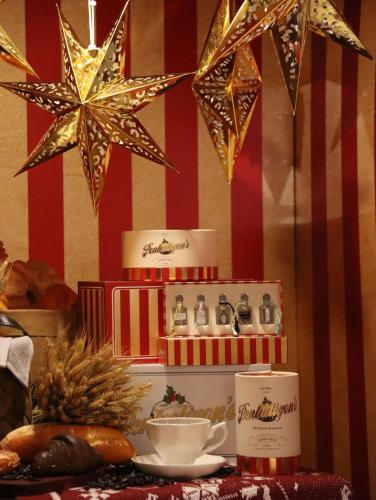 Kempinski Residences Guangzhou - Free shuttle between hotel and Exhibition Center during Canton Fair & Exhibitor registration Counter