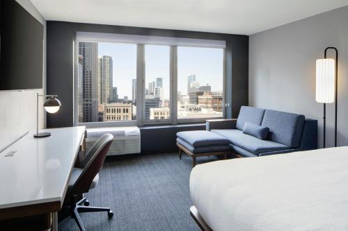 King Room with Sofa Bed image 2