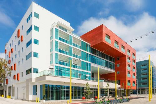 Courtyard by Marriott Santa Monica, Los Angeles (fotografie 7)