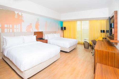 Courtyard by Marriott Santa Monica - image 9