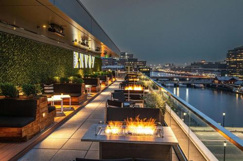 The Envoy Hotel, Autograph Collection