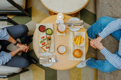 Courtyard By Marriott Brussels - image 11