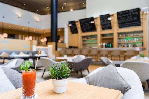 Courtyard By Marriott Brussels - image 8