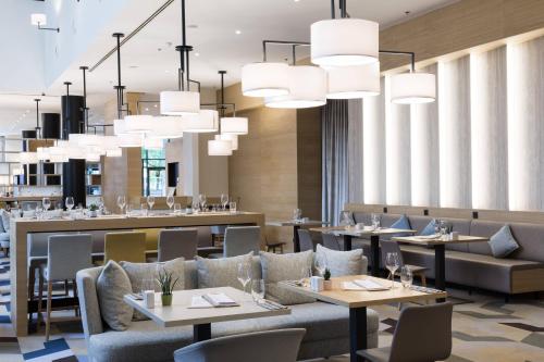 Courtyard By Marriott Brussels - image 2