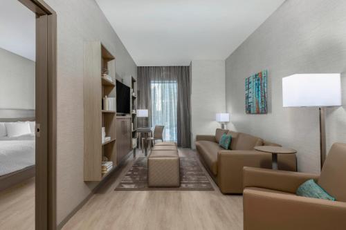 1 king bed, 1 sofa bed
