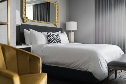 Hotel LeVeque Autograph Collection - image 6