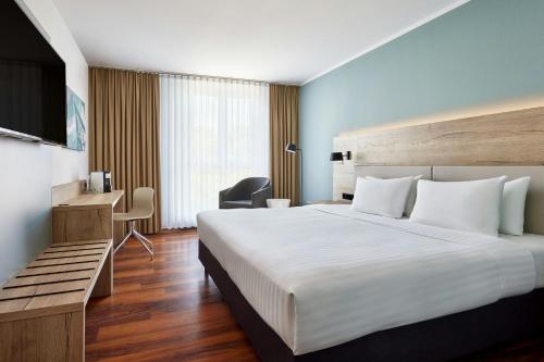 Courtyard by Marriott Dresden, Дрезден (фото 8)