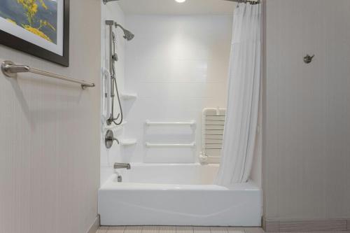 阿什维尔机场万怡酒店