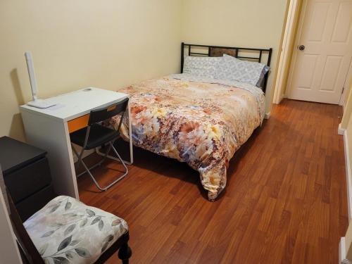 Two bedrooms with private bathrooms by Golden Gate Park & Ocean Beach in Richmond District