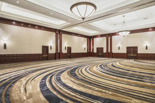 643136039 The Worthington Renaissance Fort Worth Hotel