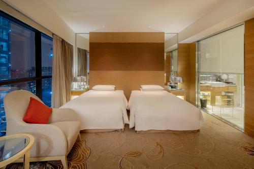 2 twin beds