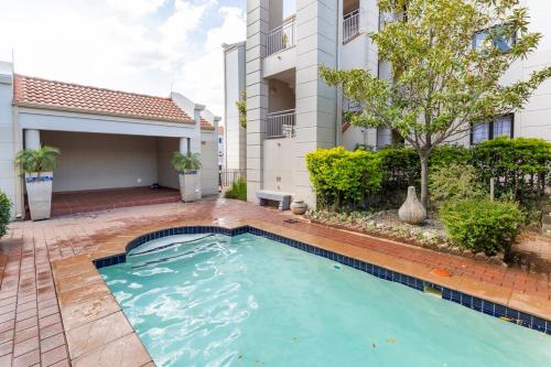 Budget-Friendly & Cozy Haven by BK Hospitable, Midrand (Foto 8)