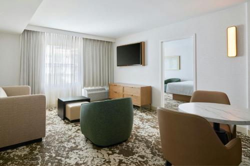 Courtyard by Marriott Los Angeles Pasadena Old Town - image 14