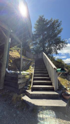 Lakeview Treehouse at Queenstown Hill - image 3