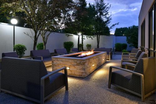 บริการและสิ่งอำนวยความสะดวก, Courtyard by Marriott Detroit Utica in ยูทิกา (MI)