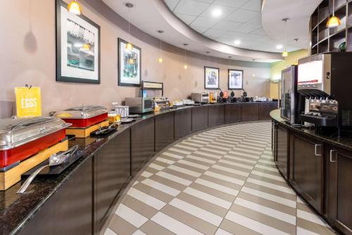 Hampton Inn & Suites Hershey - image 10