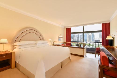 Sheraton Grand Doha Resort & Convention Hotel