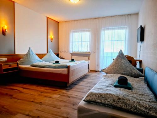 1 double bed, 1 sofa bed
