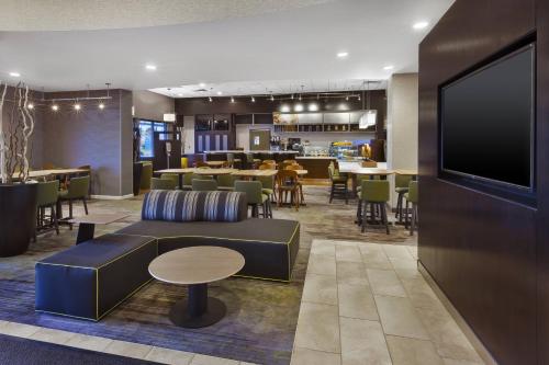 ล็อบบี้, Courtyard by Marriott Secaucus Meadowlands in เซคอคัส (NJ)