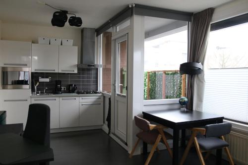 Konyha, Business Apartment Solar Eindhoven in Kronehoef