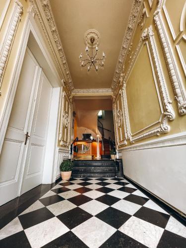 ทัศนียภาพภายนอกโรงแรม, Hotel Tillmanns in เอลท์วิลเลอ อัม ไรน์