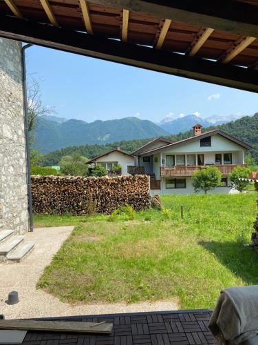 المنطقة المحيطة, Ciginj old stone house in Tolmin