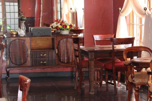 餐飲服務, Falcon Guesthouse in 阿平頓