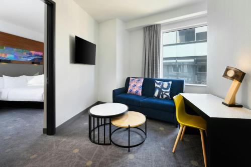 1 king bed, 1 sofa bed