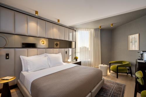room detail thumbnail 0